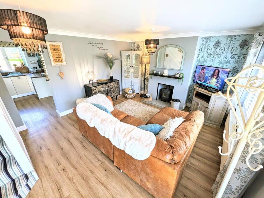 Spacious Lovely 3 Bed House In Keyworth Nottingham Suit Contractors Or Family Экстерьер фото